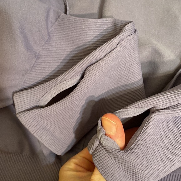 NEW Free People Movement Two Piece Set long sleeve top and cropped crop leggings - Picture 7 of 9